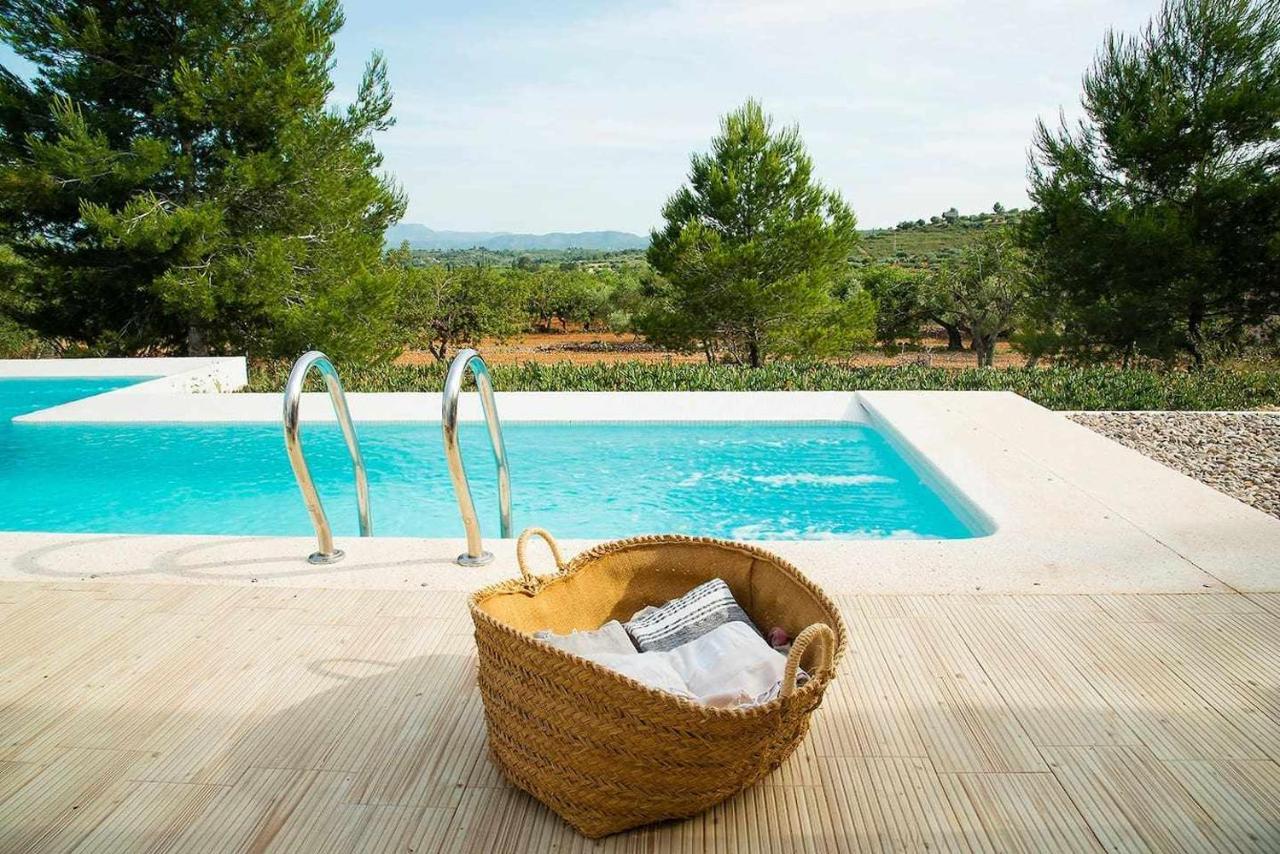 B&B Masia Aitona Vall d'Alba ภายนอก รูปภาพ