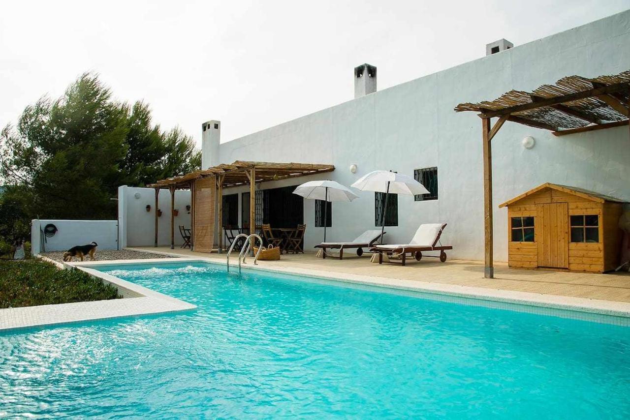 B&B Masia Aitona Vall d'Alba ภายนอก รูปภาพ